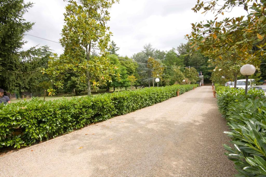 Hotel Del Lago Cavriglia Ngoại thất bức ảnh