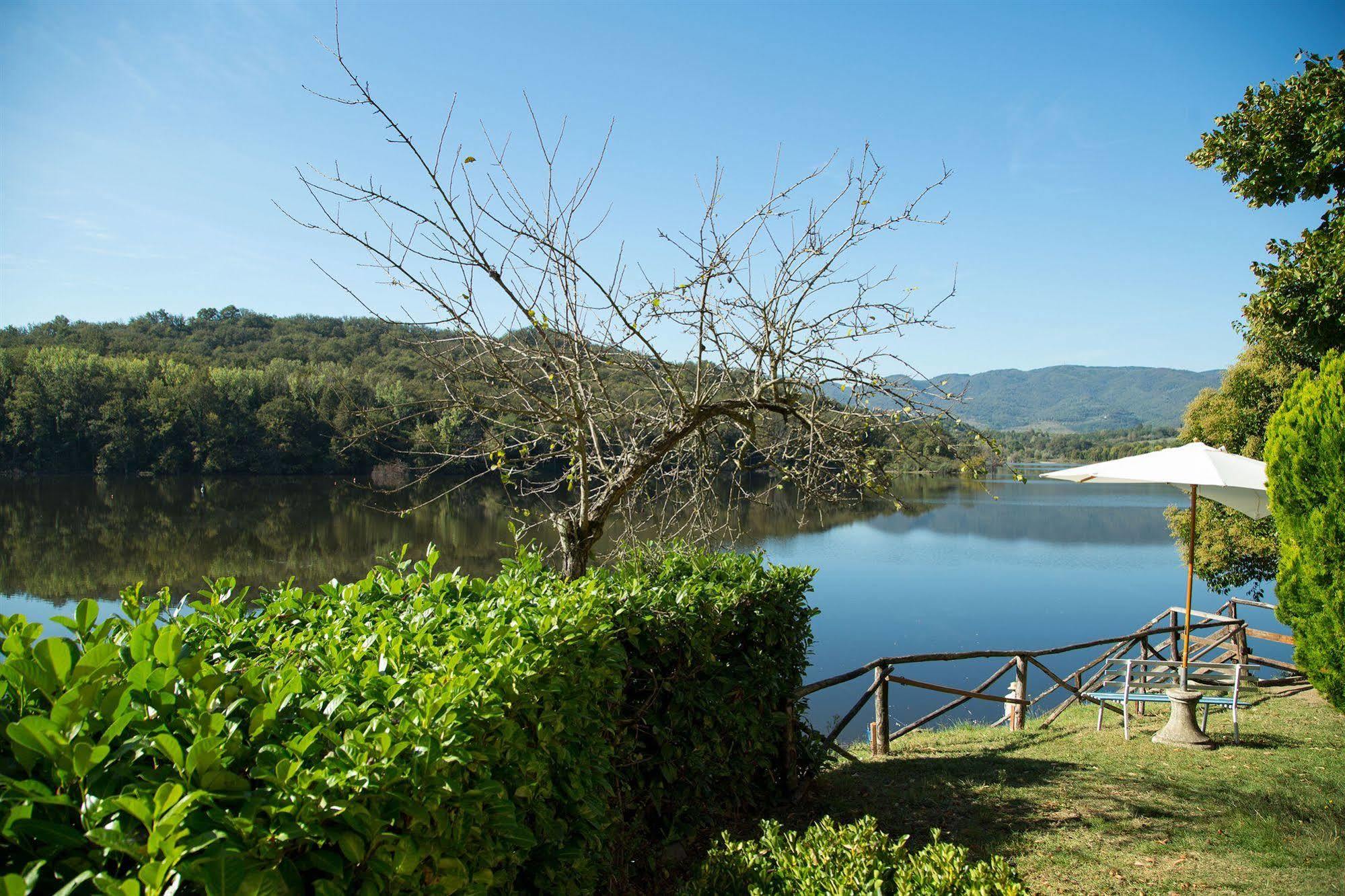 Hotel Del Lago Cavriglia Ngoại thất bức ảnh